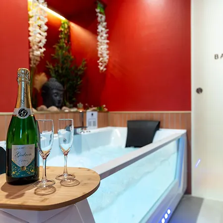 Wellness - Sauna & - Baliroom شقة Château-Thierry